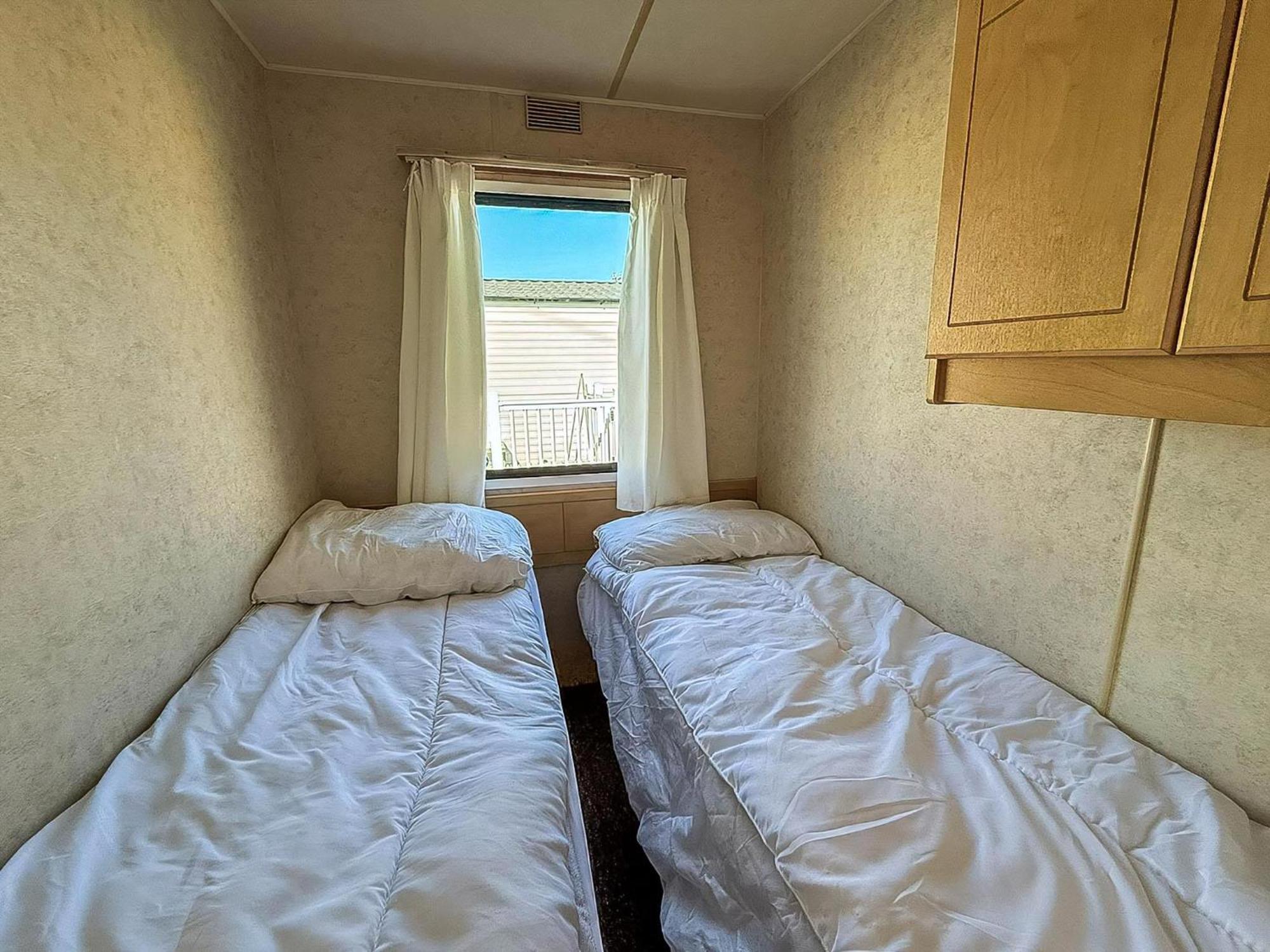 8 Berth Caravan With Free Wifi At Heacham Holiday Park In Norfolk Ref 21008E Ngoại thất bức ảnh